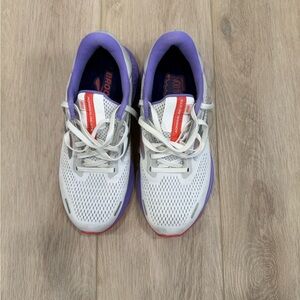 Brooks White and Purple Adrenaline GTS 22